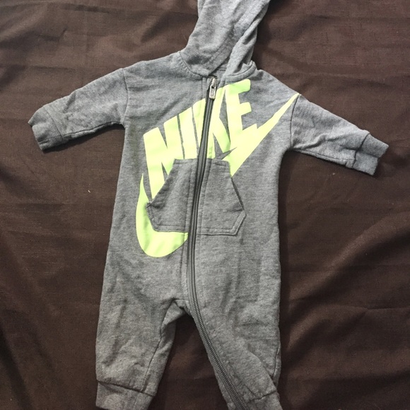 Nike Other - NIKE one piece zip up
